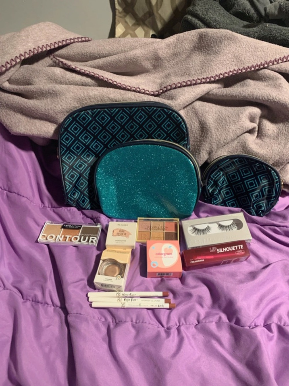 Nwt Makeup bundle with Makeup bags